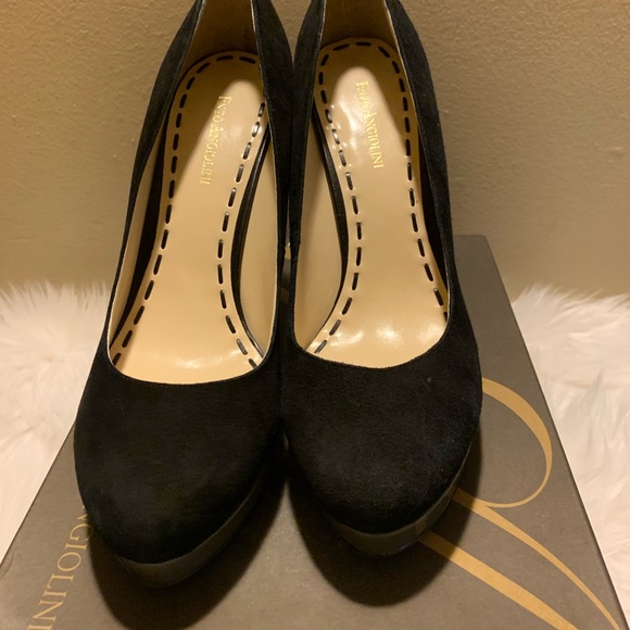 Black Suede Pumps w/ gray platform - Picture 7 of 7